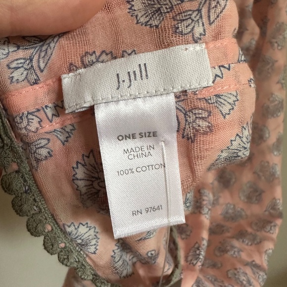 NWT J Jill Light Pink Block Print Infinity Scarf - Picture 3 of 5